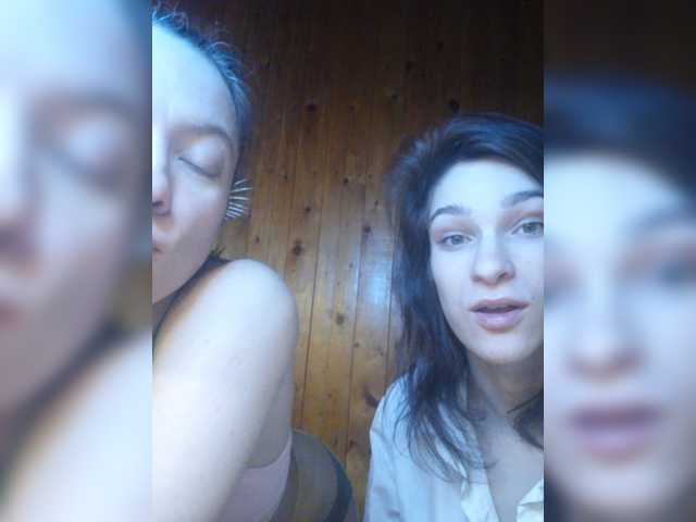 Vysílací screenshoty TreshGirls