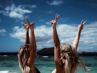 Erotický videochat twosexyandhotgirls