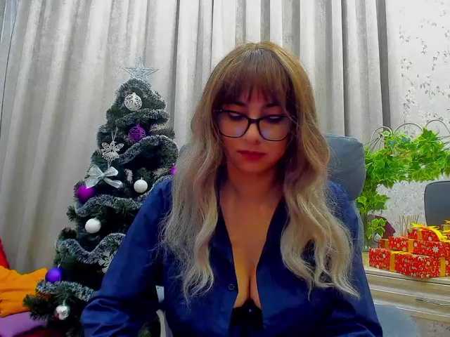 Fotky Ur-Angel today are happy day ) Check my tip menu and also games ) Also i can make show here ) snap 399 , boobs 99 , toples stay 3 min 222 and many another things ) Lets have fun