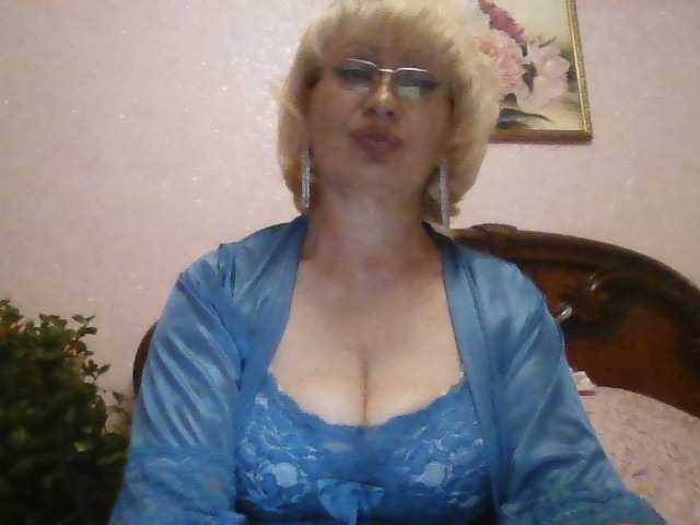 Fotky _mamasita_ Greetings, my dears: * Welcome im my room. I will be glad to your attention and gifts :)