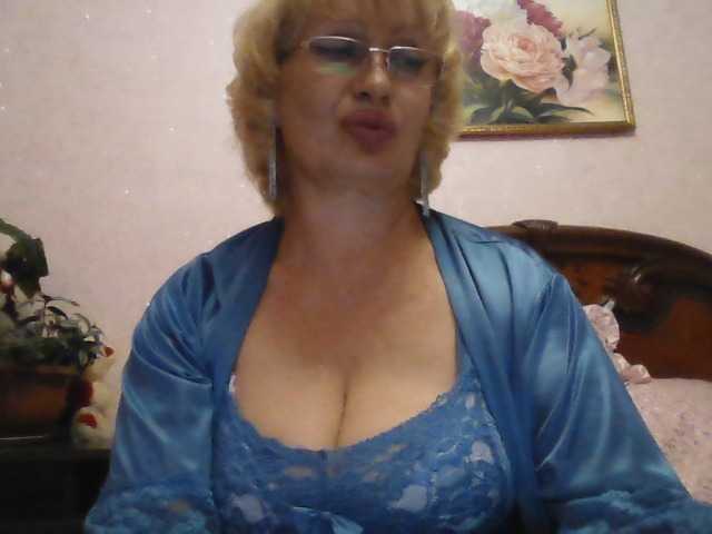 Fotky _mamasita_ Greetings, my dears: * Welcome im my room. I will be glad to your attention and gifts :)