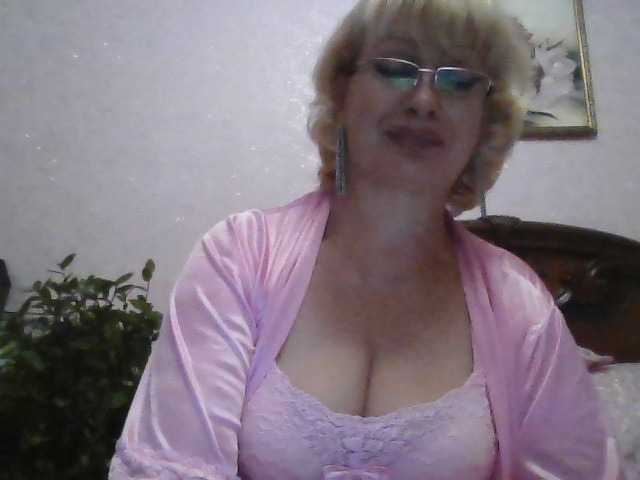 Fotky _mamasita_ Greetings, my dears: * Welcome im my room. I will be glad to your attention and gifts :)