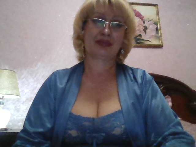 Fotky _mamasita_ Greetings, my dears: * Welcome im my room. I will be glad to your attention and gifts :) I'm collecting tokens for a better camera. Need @remain :*