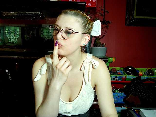 Vysílací screenshoty KinkyJawn