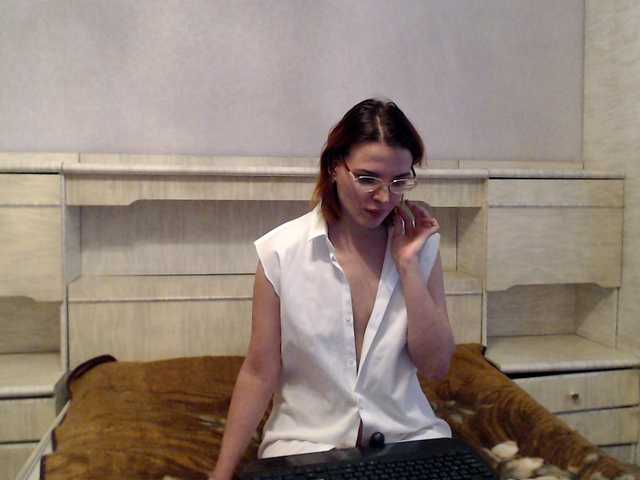 Fotky Verahairy 500, 500 show hairy pussy Hi, I am Vera , everyone is in a great mood, domi and Lash work from 2t, I go to private, full private, group)) Do not forget to put love !!!