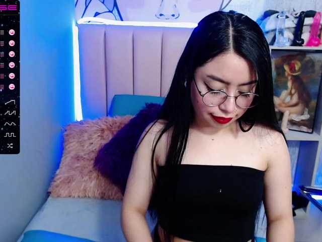 Fotky VeronicaBrook Hey i am new ♥ GOAL: SHOW CUM♥ Come on an play with me♥ Lush is on♥ control lush 222tkns15 min♥ #daddy #c2c #lovense #18 #latin 333