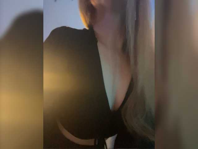 Fotky _Vishka_ Striptease private. I don’t masturbate. I don't undress in free chat