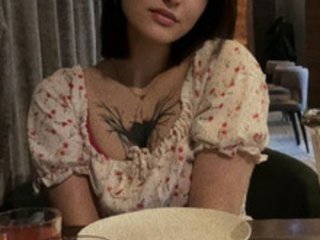 Erotický videochat VikkiHamilton