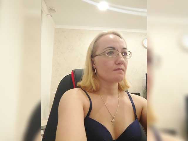 Fotky viktoriyax I watch your camera for 21 tokens, listen to music for 10 tokens, and also go to ***ping, groups and private. Tips are welcome. Also put the Love of visitors!