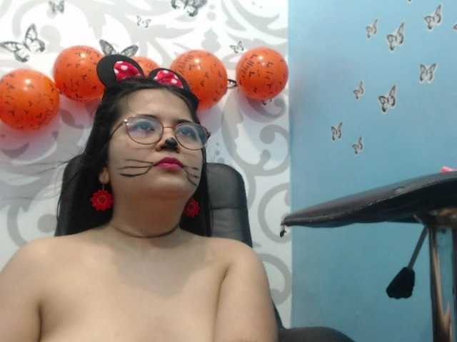 Fotky Violetaloving hello lovers im violeta fun girl with big ass make me wet and show naked --LUSH ON --MAKE ME MOAN buy controle me toy and make me cum *i love roleplay and play oil * i do anal squrit and play pussy *I HAVE BIG CURVES AND CUTEFEET