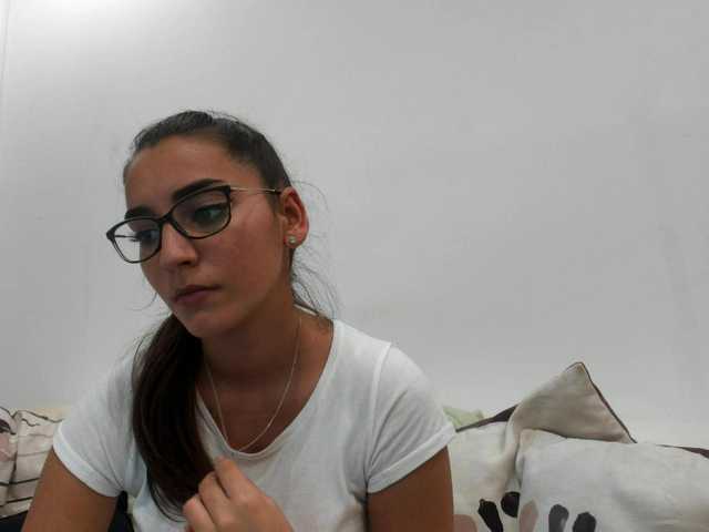Vysílací screenshoty violetmyers18