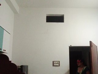 Erotický videochat Alonevishu