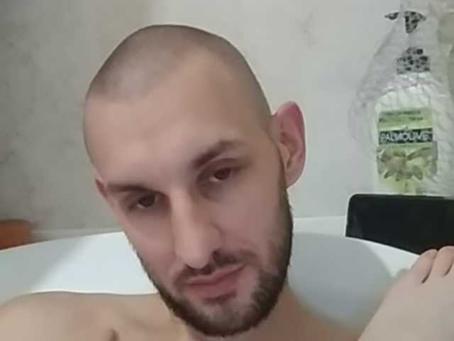 Vysílací screenshoty BAD-Famali