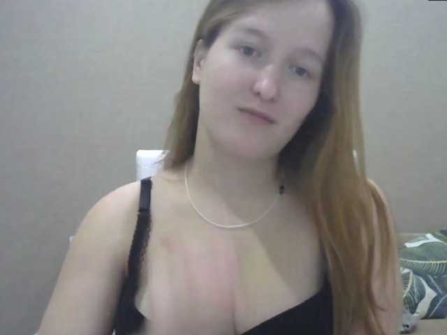 Fotky WetYvonne Hello boys, i wanna play with you so bad.. spoil me..