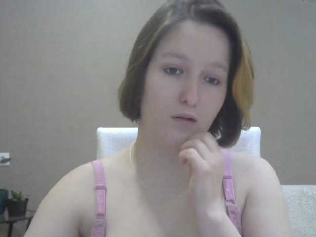 Fotky WetYvonne Hello boys, i wanna play with you so bad.. spoil me..