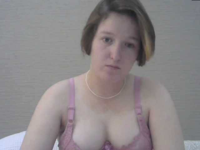 Fotky WetYvonne Hello boys, i wanna play with you so bad.. spoil me..