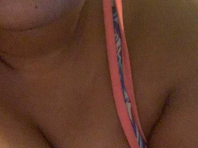 Fotky Xxlea Hey babes, come chat and be freaky with your favorite ebony bbw