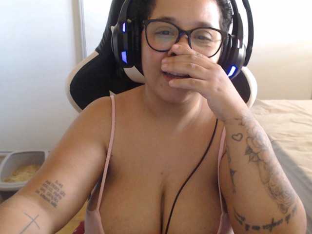 Vysílací screenshoty yasminmeyer