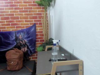 Erotický videochat Yinnath-Grey