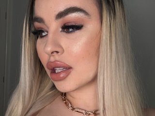 Erotický videochat YnnesBritney