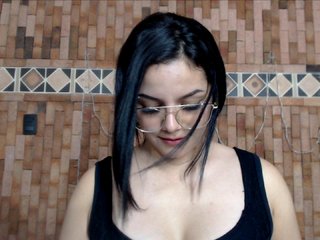 Fotky ZoeBennett Hi, guys. Good day❤* This is my first day ,let's have fun, guys. - Multi Goal: Every 444 goal's: CUMSHOW ❤* #lovense #toy #dildo #ass #latina #bigtits #bigboobs #bigass #blowjob